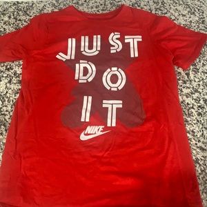 Nike  red tee shirt boys size large 10-12